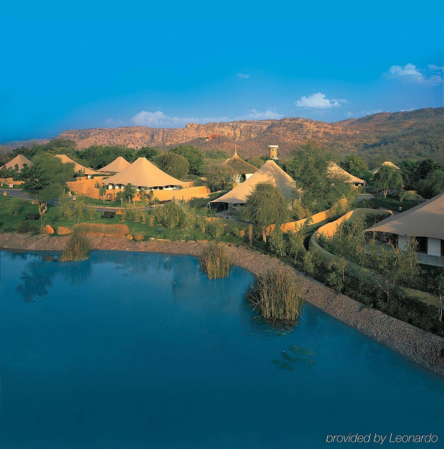 The Oberoi Vanyavilas Wildlife Resort, Ranthambhore Sawai Madhopur Exteriör bild